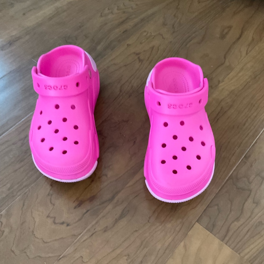 CROCS Pink super platform